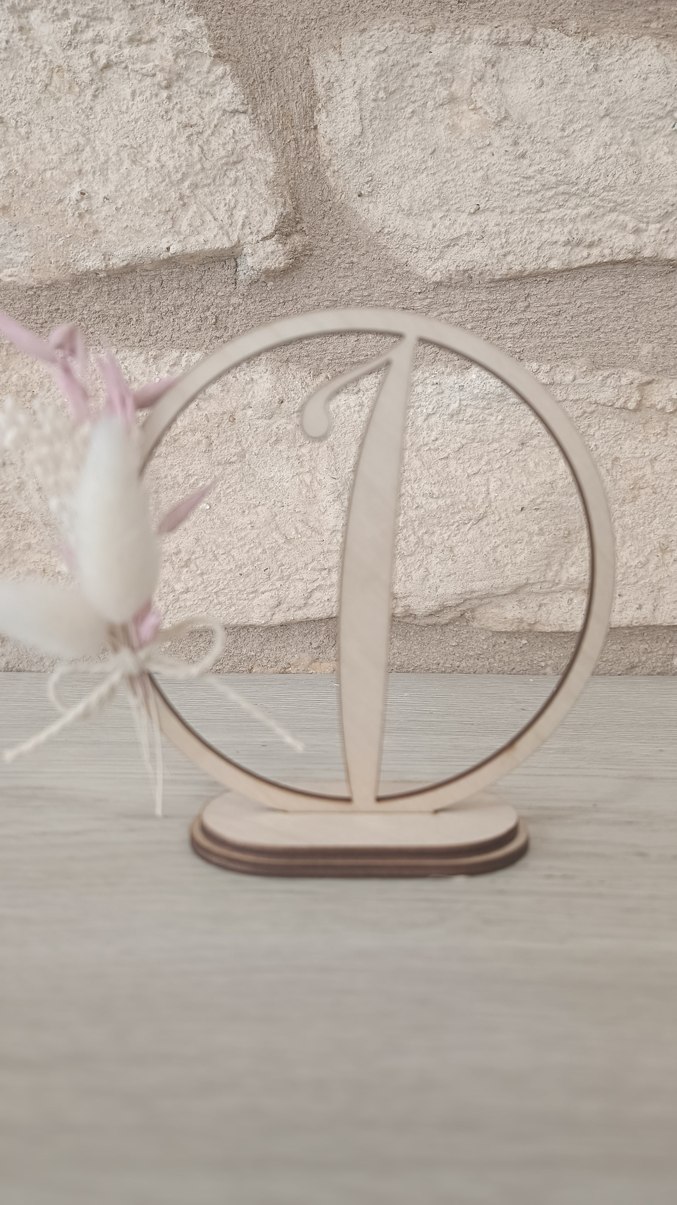 Numéros de table en bois - découpe cercle