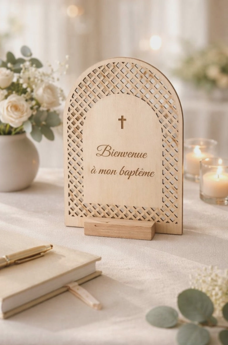 Pancarte de bienvenue baptême en bois a personnaliser