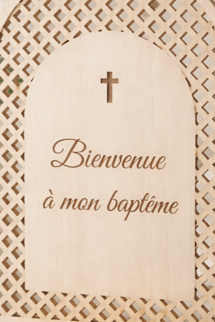 Pancarte de bienvenue baptême en bois a personnaliser